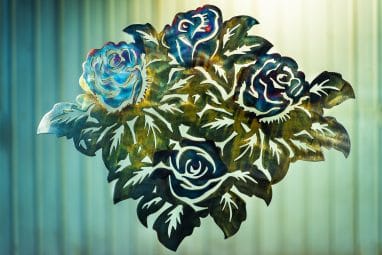 Four roses designed metal art